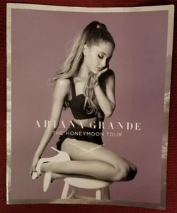 ARIANA GRANDE - 2015 HONEYMOON WORLD TOUR CONCERT PROGRAM BOOK - VG++ CONDITION - Picture 1 of 2