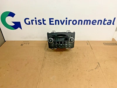 2007 HONDA CRV ES MK3 CD RADIO HEAD UNIT WITH CODE 39100-SWA-G102 - Image 1 of 4