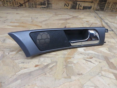 AUDI A6 99 1999 MANIJA DE PUERTA INTERIOR + BISEL + REJILLA DERECHA NEGRA OEM # 43 837 020 Foto 1 de 4