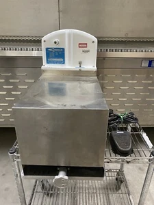 Cozzoli F320 Table Top Twin Piston Filler Component with Foot Pedal - Picture 1 of 7