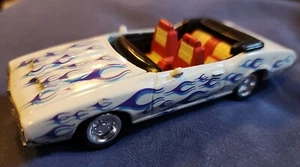 Oldsmobile 442 W-30 Convertible white W/ Flames, modelcar NewRay 1:43, USED READ - Picture 1 of 7
