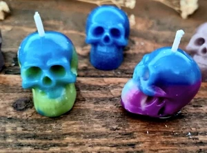 Mini Skull Candles PACK of 5x - Alter Halloween Decor Skull Scented Candles - Picture 1 of 4