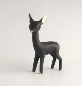 Walter BOSSE Vienna DOE Deer BAMBI Roe Austria Modernism era Brass Bronze - Picture 1 of 4