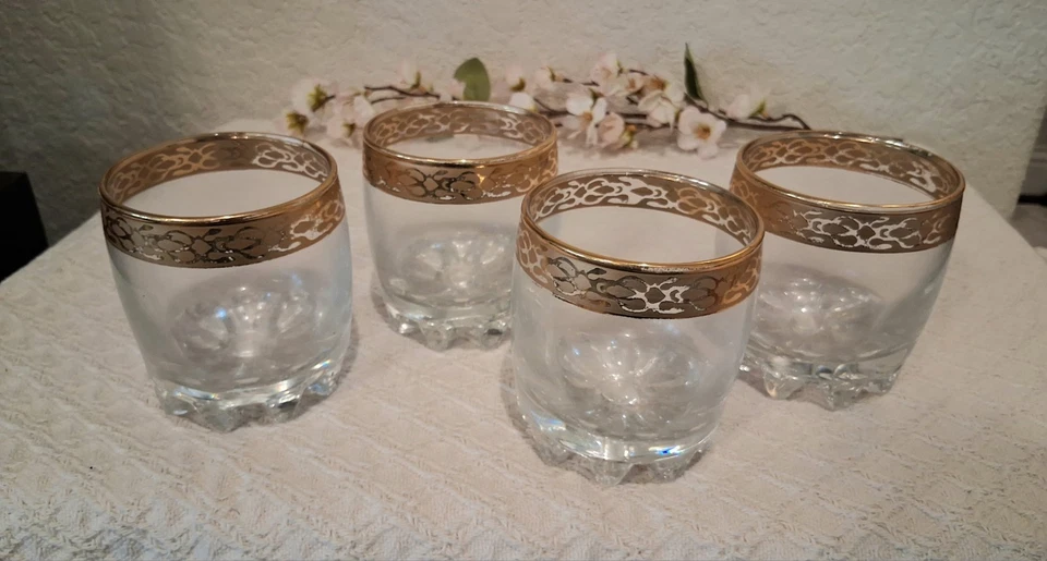 ÓCULOS LOWBALL 4 DOURADO Aro Circleware Coleção "Versailles" Elegante 3 1/2" - Imagem 1 de 4