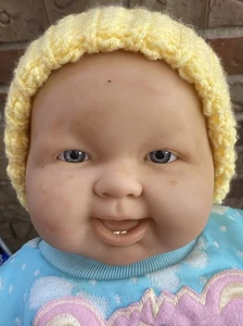 Newborn Baby Hat NEW hand crocheted Soft, Warm yarn Fits 0-6 Months. Yellow - Picture 1 of 3