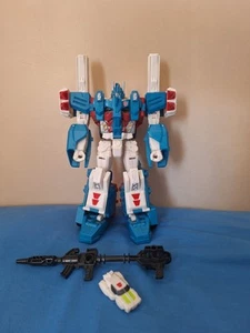 Transformers Combiner Wars: Leader Class - Ultra Magnus - Picture 1 of 3