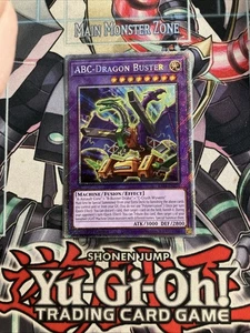 ABC-Dragon Buster Platino Segreto Rara RA04-EN271 Yugioh - Foto 1 di 1