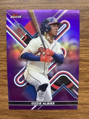 2022 Topps Finest Purple Refractor /250 #32 Ozzie Albies Atlanta Braves - Image 1 of 2