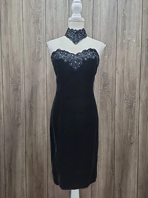 Vestido sin tirantes Betsy And Adam VINTAGE TERCIOPELO NEGRO LENTEJUELAS CUENTAS/Vestido Gargantilla Foto 1 de 4