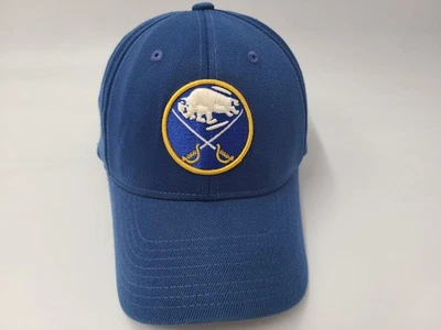Boné masculino Buffalo Sabres CCM vintage hóquei ajustado flexível (parece XL+) azul NHL - Imagem 1 de 4