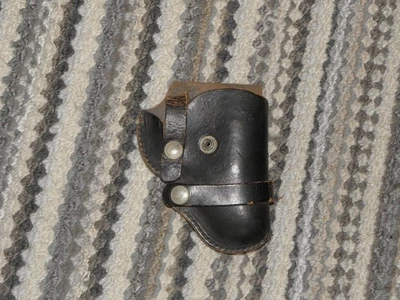 Hunter 1100-29 Leather Belt Holster S&W Model 36 K-Frame Revolver w/2" Bbl  - Image 1 of 4