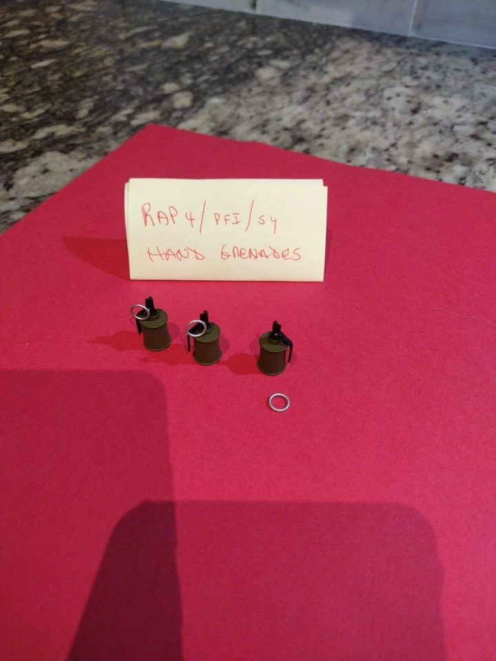 Granadas de mano RAP4/Pfi/S4 escala 1/6 Fuerzas Armadas EN TOYZ armas Foto 1 de 3