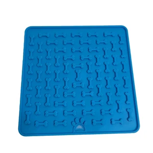 Dog/Puppy (or Cat) Lick Mat w Suction Cups - Anxiety Relief, Slow Feed, Training - Picture 1 of 9