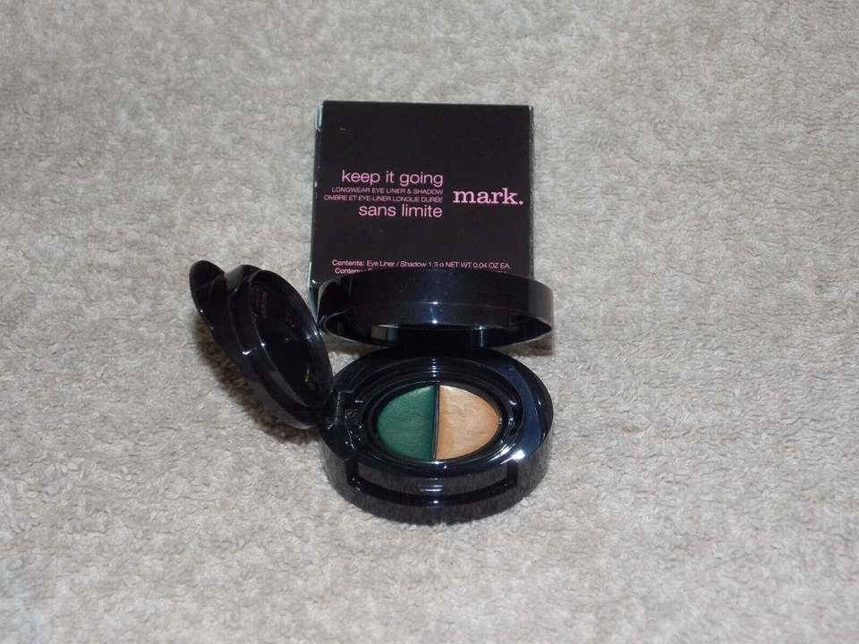 AVON Mark Keep It Going Longwear Eye Liner & Shadow Iconic Eyeshadow/Eyeliner  - Image 1 of 2