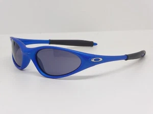 Oakley Minute Gen 2 Electric Blue w/Grey lens SKU 12-500 - Picture 1 of 21
