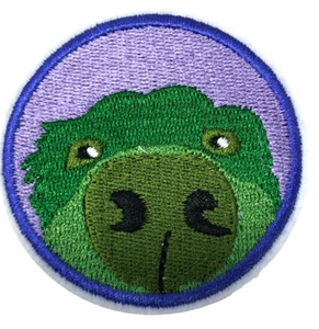 Patch Sew On Iron On Embroidered Clothing Hats Jackets Coat Cow Animal NEW A398 - Picture 1 of 3