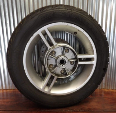 Llanta trasera 11 Can Am Roadster Spyder RT SE5 con neumático y rotor 705501117 Foto 1 de 4