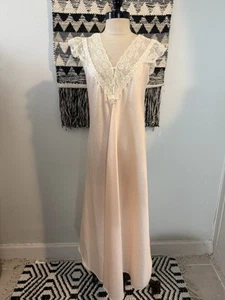Vtg CHRISTIAN DIOR Lingerie Peignoir Set Nightgown & Robe Lace Pink - Picture 1 of 8