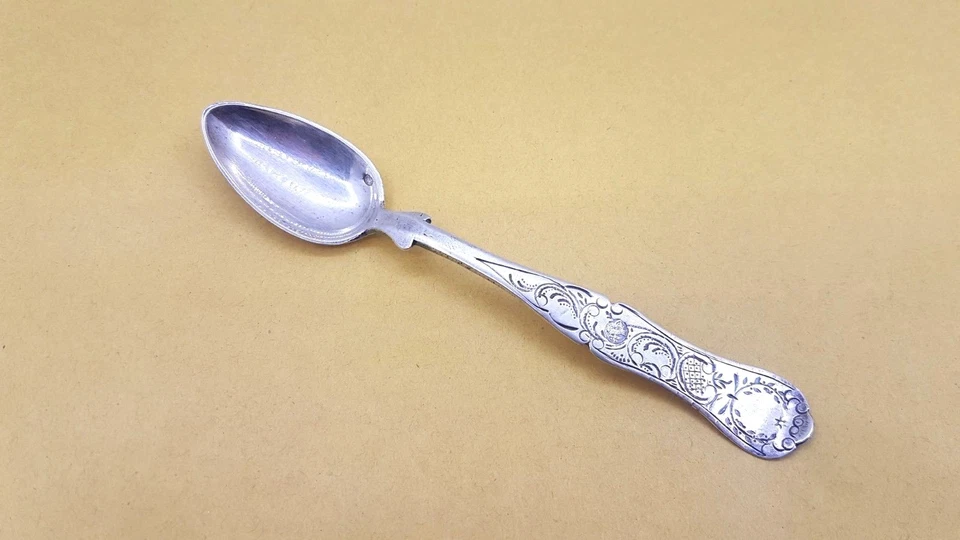 Colher de prata otomana antiga Tugrah 31,8 gr - Imagem 1 de 4