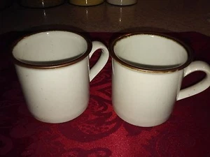 2 gebrauchte Dansk Brown Mist Flachbecher, blauer Bodenstempel, top, keine Chips/Risse - Bild 1 von 5