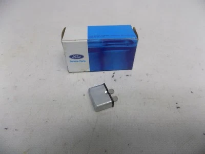 Nuevo OEM 2002-2012 Mercury Moutaineer 25 Amp Disyuntor Fusible Relé Genuino Foto 1 de 3