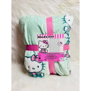 Hello Kitty Blanket - Twin - Picture 1 of 4