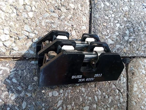 Buss Bussmann 2811 Fuse Holder 2 Pole 30A 600V with 20A AGU Fuses - Picture 1 of 4
