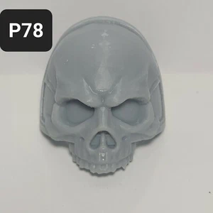 3D Resin Magic's P78 Totenkopf Schulterriemen passend für 7" Space Marine - Bild 1 von 2