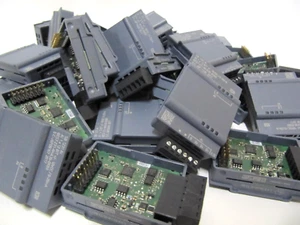 Siemens S7-1200 PLC Analog Module SB 1231 AI 6ES7 231-4HA30-0XB0 - Picture 1 of 7