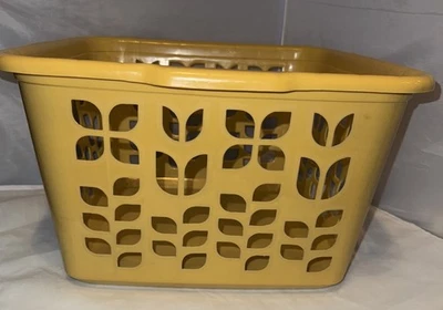 VTG Rubbermaid 2968 Harvest Gold Yellow Tulip Floral Square Laundry Basket Prop - Image 1 of 4