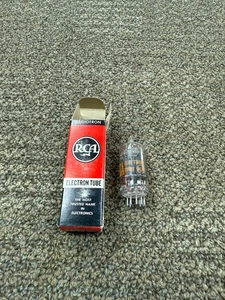 Tubo RCA 12AU7A NUEVO EN STOCK - Imagen 1 de 3