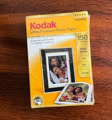 Papel Fotográfico Kodak 4" x 6" Ultra Premium Alto Brillo 150 Hojas Secado Instantáneo Foto 1 de 2