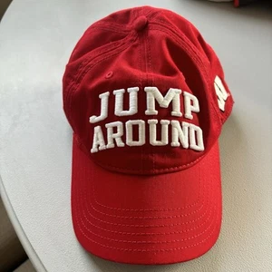 Sombrero ajustable Under Armour NCAA Wisconsin Badgers Jump Around rojo usado en excelente estado - Imagen 1 de 7
