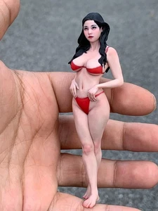 1/18 Miniaturas Pelo Rizado Rojo Bikini Belleza Niña Escena Accesorios Figuras Para Coche - Imagen 1 de 9