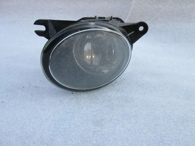 02 03 04 AUDI A6 LEFT  FOG LIGHT LEFT DRIVER 24656100 FOG LAMP  USED OEM  - Image 1 of 4