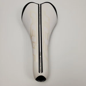 Felt Velo Bike Seat Saddle 130mm White Mountain Road Gravel MTB Carbon Injected - Picture 1 of 13