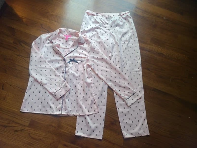 Betsey Johnson Pajama Set Silky and Light Weight (size small) - Image 1 of 4