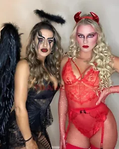 "Devil in Fishnets" Alysha Newman 8x10 finitura opaca fotografica" - Foto 1 di 1