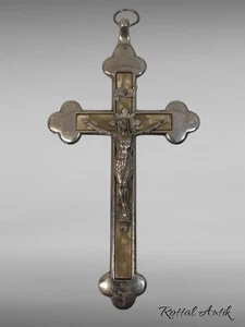 97255 Adorable Vintage CHEST CROSS with Mother of Pearl Inlays of a Clergyman/Pastor - Picture 1 of 2