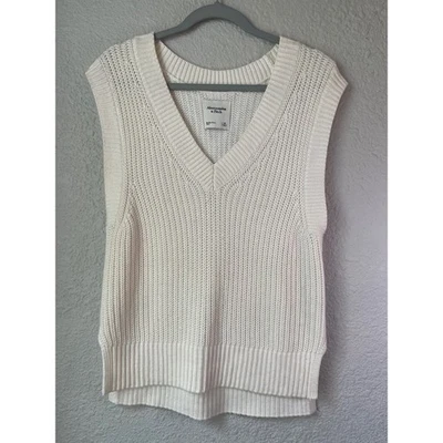 Chaleco Suéter Abercrombie & Fitch Gran Tamaño Sin Mangas Cuello en V Tejido Marfil XS Foto 1 de 4