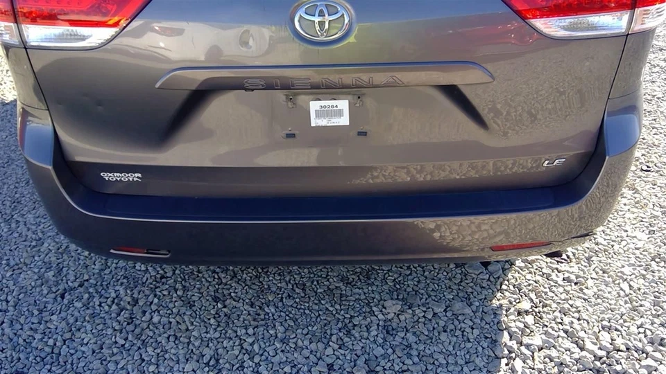 Compresor de aire acondicionado usado se adapta a: Toyota Sienna 2011 6 cilindros grado C Foto 1 de 4