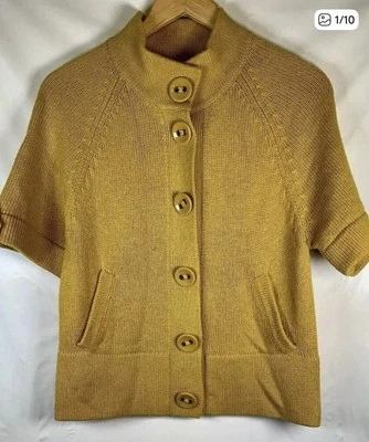 Cárdigan Forever 21 mezcla de lana mostaza recortado a presión manga corta para mujer mediano Foto 1 de 4