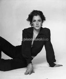 Superb High Resolution STOCKARD CHANNING Embossed Photo Harry Langdon HL1025 - Picture 1 of 1
