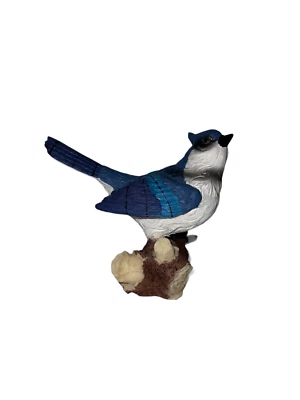 Ceramic Blue Jay Figurine on Tree Branch Tail Up — 第 1/4 张图片