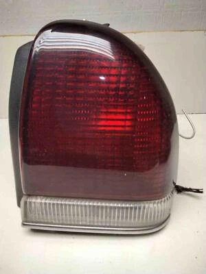 Conjunto de luz trasera derecha Chrysler LHS 1994 1995 1996 1997 Foto 1 de 2