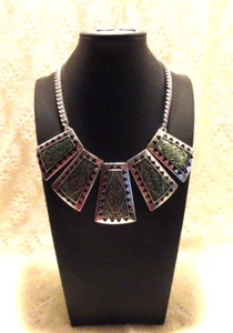 SILVER WITH GREEN & BLACK ENAMEL NECKLACE & MATCHING EARRINGS🌸 - Picture 1 of 7