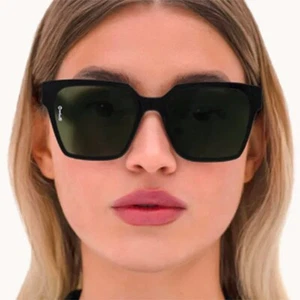 New Otra - ZAMORA Squared Classic Sunglasses in Black w/ Dark Green Lenses, Case - Picture 1 of 9
