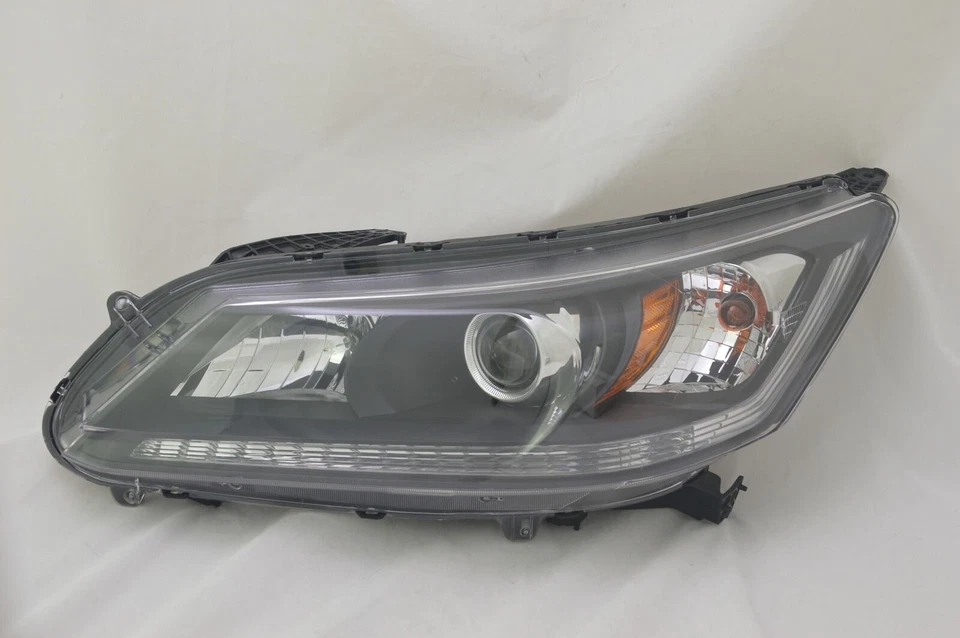Faro del lado del conductor para Honda Accord 2013-2015 sedán lámpara de luz izquierda Foto 1 de 1