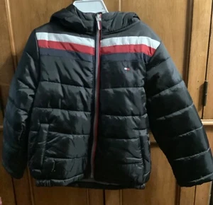 TOMMY HILFIGER Little Boys Black Puffer Jacket Size 4T - Picture 1 of 3
