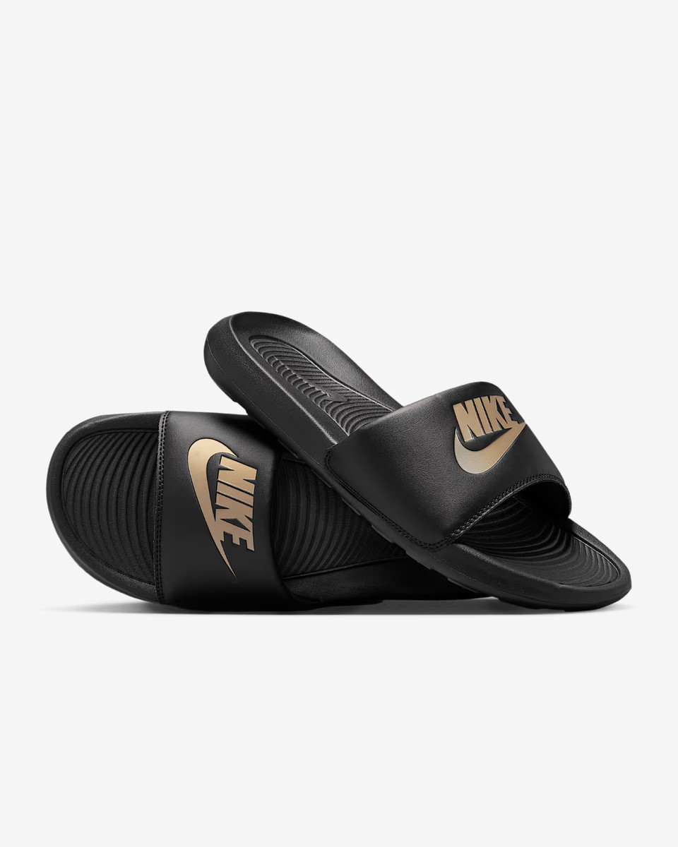 sandalia nike negra